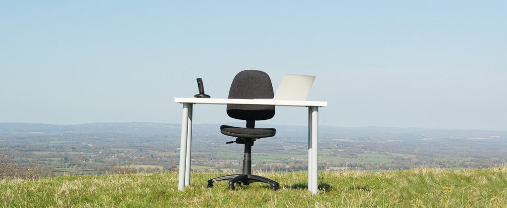 وهم الحرية المطلقة في العمل عن بُعد