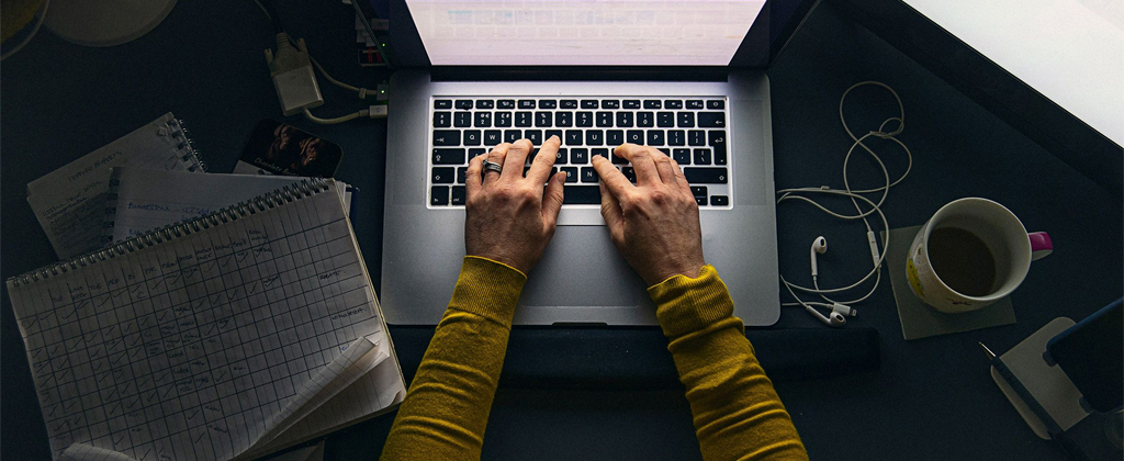 مقارنة بين العمل عن بعد و الوظيفة التقليدية