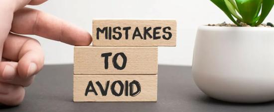 أخطاء شائعة في مقابلات العمل يجب أن تتجنبها