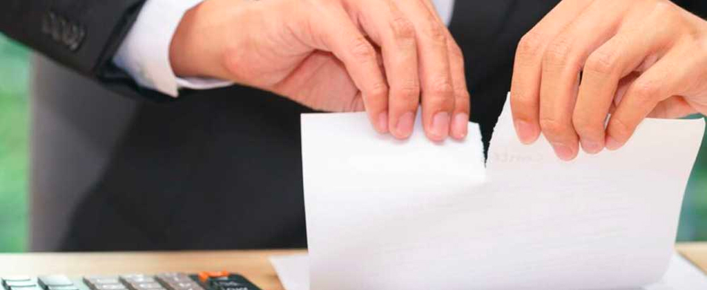 هل يحق لصاحب العمل نقل الموظف دون موافقته؟