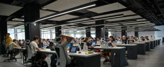 مجال خدمة العملاء - Call Center