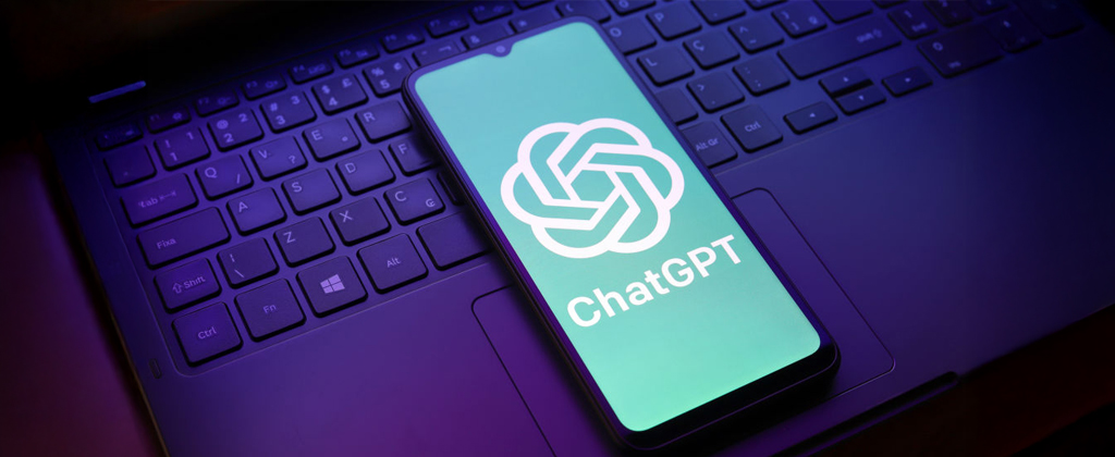 كيف تستفيد من ChatGPT في البحث عن عمل كأداة مساعدة لا بديل عن منصات التوظيف