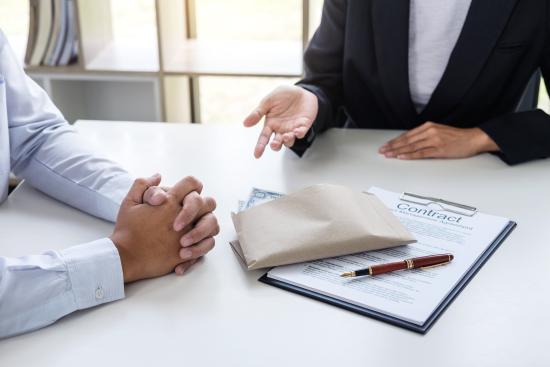 متى تتحدث عن الراتب في مقابلة العمل؟
