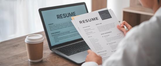 دليل شامل عن السيرة الذاتية وطريقة كتابتها