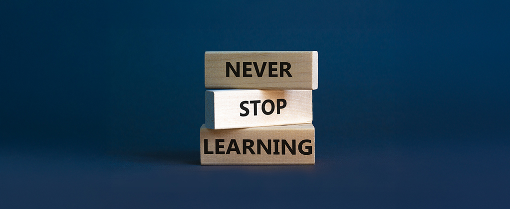 لماذا أصبح التعلّم المستمر مهارة لا غنى عنها في سوق العمل؟